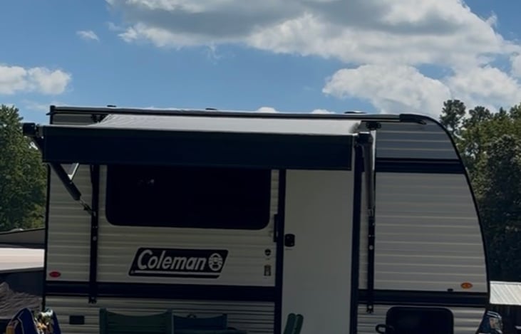 This cozy RV is more than just a place to stay—it’s where morning coffee tastes better, sunsets feel closer, and every road leads to a new adventure.