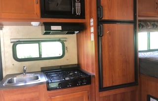 2011 coachman freelander 21qb #2