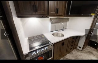 2021 Forest River Sunseeker LS 2550 26K **Extras**