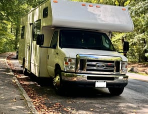 Thor Motor Coach Majestic 28a