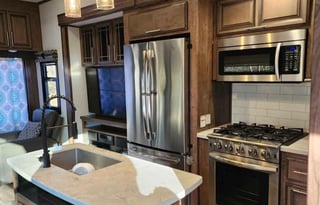 2021 KZ Durango Gold G382MBQ