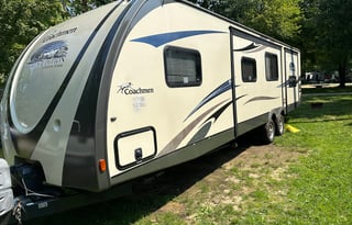 Bunkhouse! 2014 Coachmen Freedom Express 32'