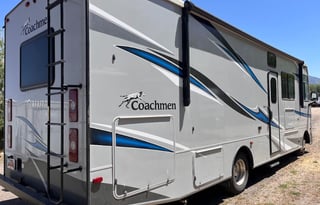 2022 Coachmen RV Pursuit 31BH Unit 18
