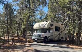 2019 Thor Chateau 22B • Low Miles • Dual Cameras