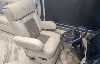 Rare Ultra-Luxury Diesel | Sleeps 9+ | 2 Bath