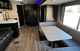 Patrcia 2021 Forest River Grey Wolf ACO1398