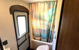 The Hideout | Bunkhouse Sleeps 10 | LED Awning