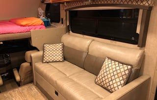 2017 Thor Chateau Super C 35SB (Bunk Bed Model)