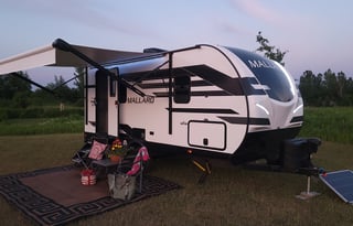 The Lutz's Beach House - 2022 Mallard Heartland