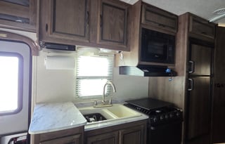 2019 coachmen freelander 21rs