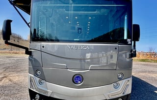 Luxury Personified: The Holiday Rambler