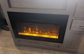 2022 Dutchmen RV Coleman Lantern LT Series 18BH