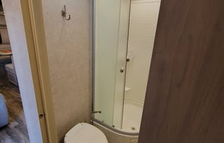 Modern Coachmen Catalina | Sleeps 6