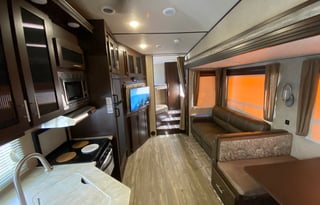 2018 Forest River RV Cherokee Arctic Wolf 265DBH8