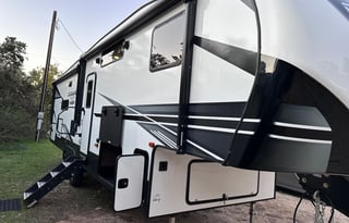 2021 KZ Durango Half-Ton D286BHD