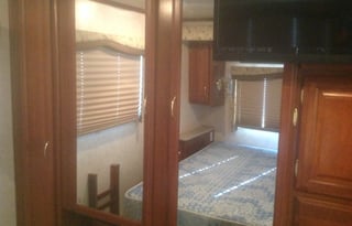2002 Fleetwood RV Bounder 31W