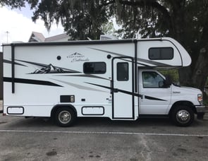 EAST TO WEST Entrada 2200S