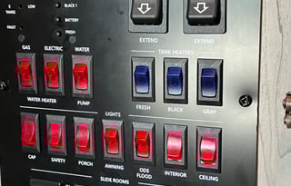 2020 Keystone Montana- HAL494