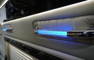 LUXURY 10 passengers VAN w TV, Kitchenette, Toilet