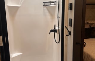 Spacious Family Friendly Luxury 5th Wheel 2BR/2BA