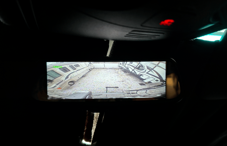 Rear backup camara which can be toggled to a front facing camara