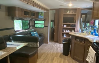 Beautiful stationary RV at an attractive place!