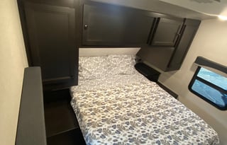 2022 Starcraft Super Lite 261BH