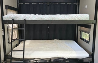 2022 Grand Design Momentum M-Class 381MS