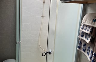 Captn Cruz Comfort Stay