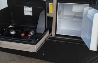 Queen, privacy curtain, bunks! Del. Available!