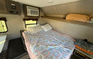 2019 Dutchmen RV Coleman Lantern