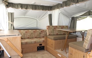 2007 Fleetwood Bayside Pop-Up (Fully Stocked!)