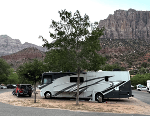 Thor Motor Coach Hurricane 34R