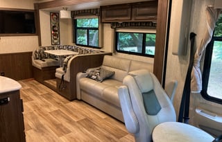 Sir Sleeps-A-Lot 2019 Coachmen Mirada 35BH Bunks