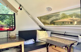 Cute + Minimal A-frame (Aliner)