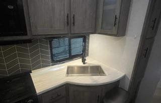 2 bedroom, 2 full baths, fifth wheel