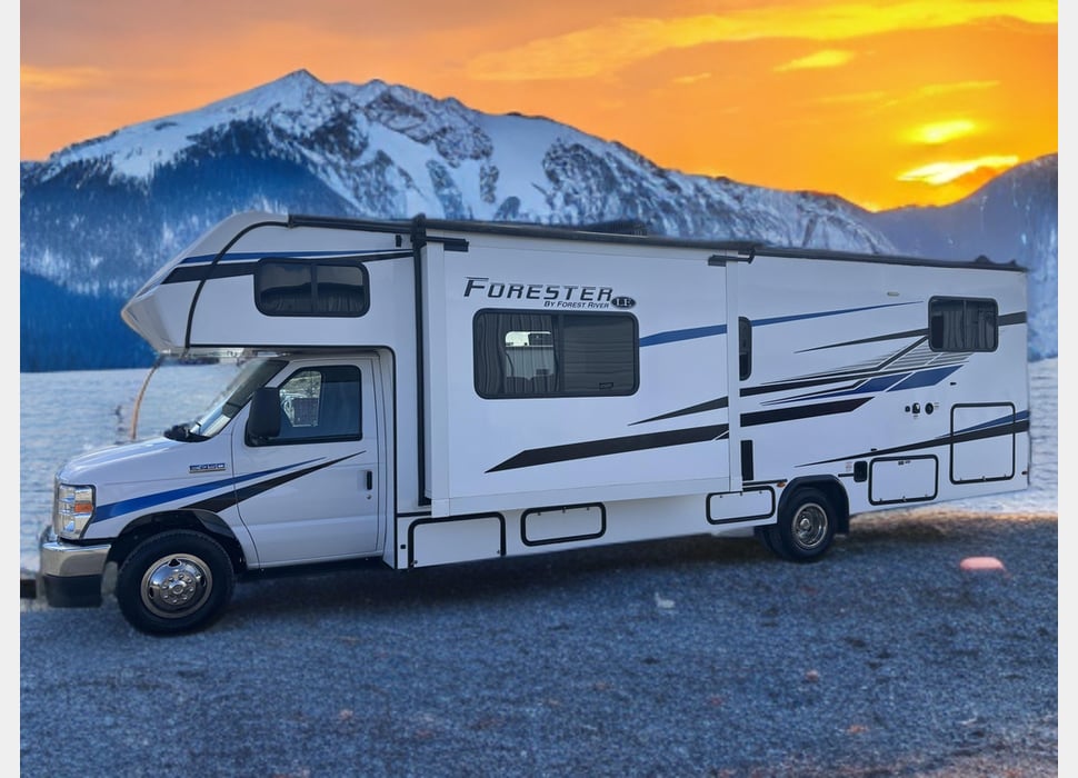 Class C Motor Home rentals in Reno