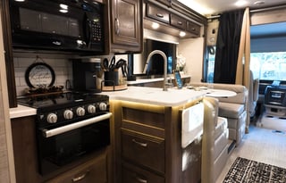 Two Tall Travel Luxury 2022 Entegra Vision 27A