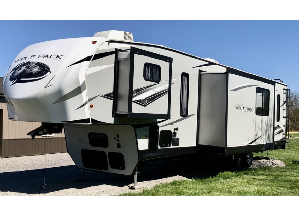 Fifth Wheel rentals in Greensburg