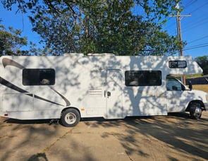 Thor Motor Coach Majestic 29.3