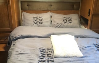 Super Clean 2019 Winnebago Minnie Winnie 31K