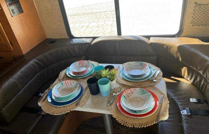 Dinette! Has 5 seatbelts and turns into another bed.