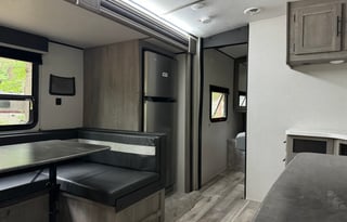 Beautiful 30' Bunkhouse Stocked For Your Adventure