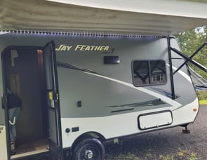 Jayco Jay Feather 7 16XRB