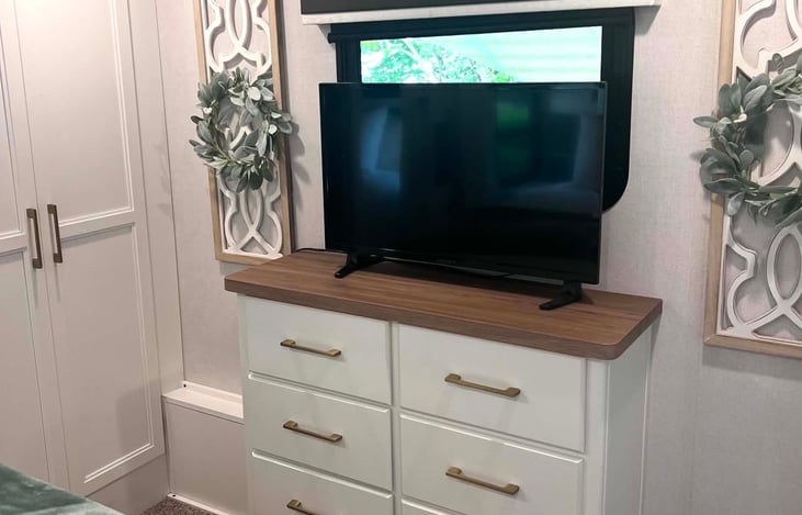 Bedroom Dresser