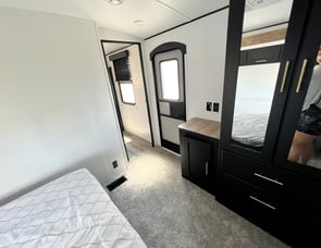 Keystone RV Springdale 38BH