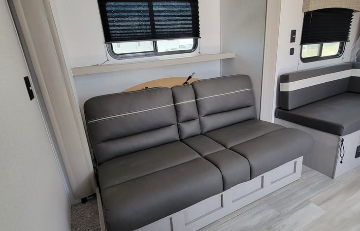 Couch fold out to single bed