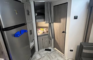 2020 Keystone Bunkhouse RV/ The Windjammer