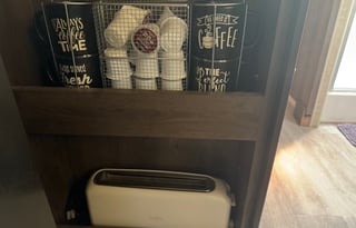 Five-Star Desert Oasis on Wheels!