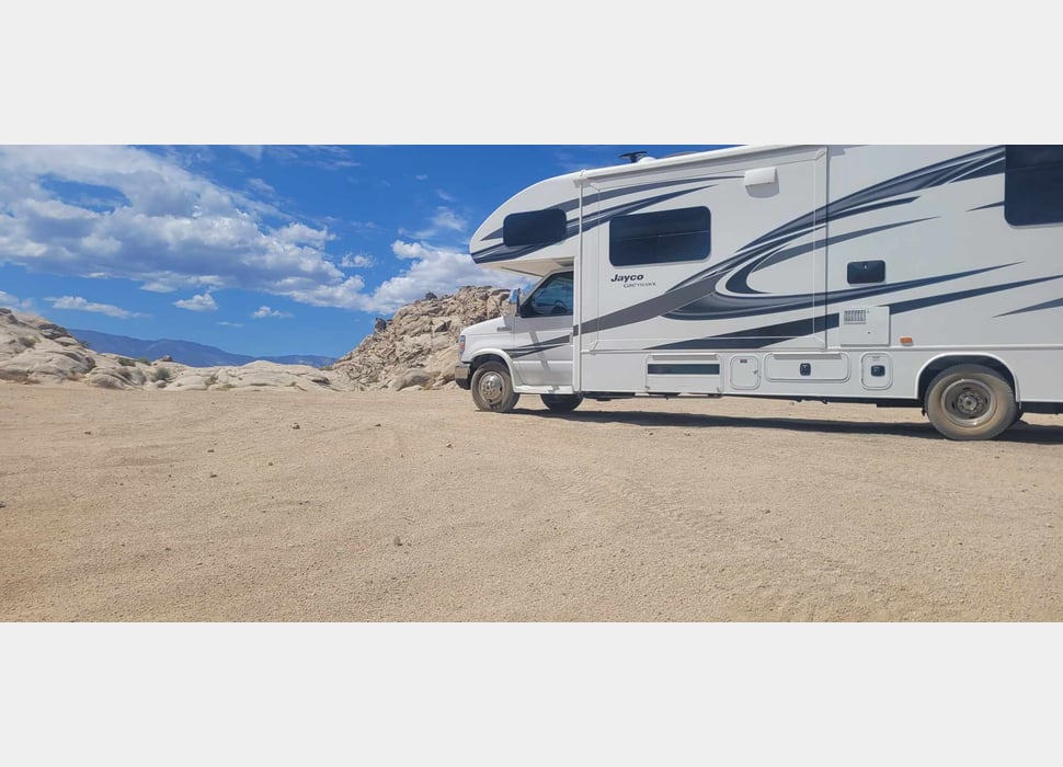Class C Motor Home rentals in Canyon Lake